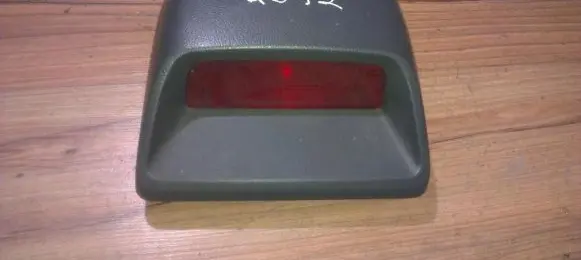Mazda 323 Third/center stoplight 28661781 286-61781