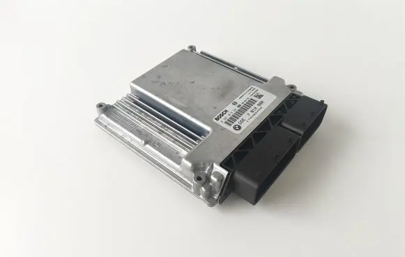 BMW 5 E60 E61 Engine control unit/module 7810980 0281015241 DDE7810980