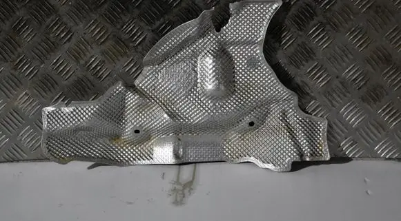 Porsche Cayenne (9Y0 9Y3) Engine splash shield/under tray 4M0399300E
