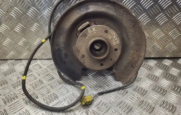 Volvo S70 V70 V70 XC Rear wheel hub