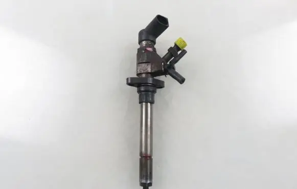Citroen C5 Fuel injector 9657144580