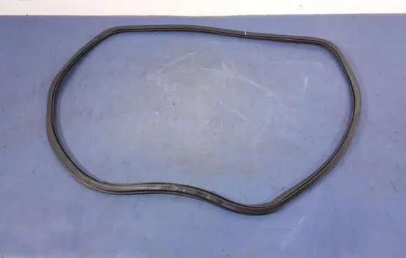 Volkswagen Jetta VI Front door rubber seal 5C6867913B
