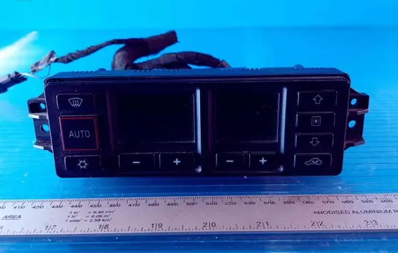 Audi A4 S4 B5 8D Climate control unit 8L0820043D 5HB00760804