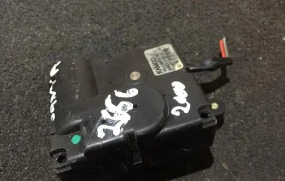 Rover 214 - 216 - 220 Air flap motor/actuator d832bbwaa