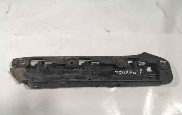 Volkswagen Touran I Front bumper mounting bracket 1T0807935