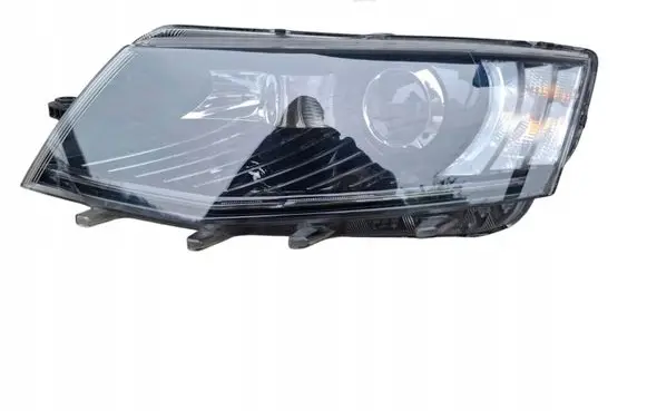 Skoda Octavia Mk3 (5E) Headlight/headlamp 5E1941015B
