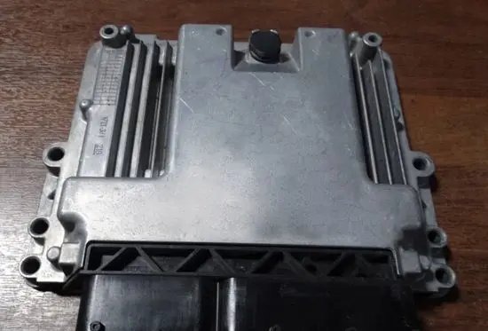 Maserati Levante Trunk lid opening control unit 670038150670