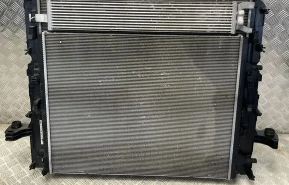 Renault Master IV Radiator set 214107050R 214503406R 214815139R