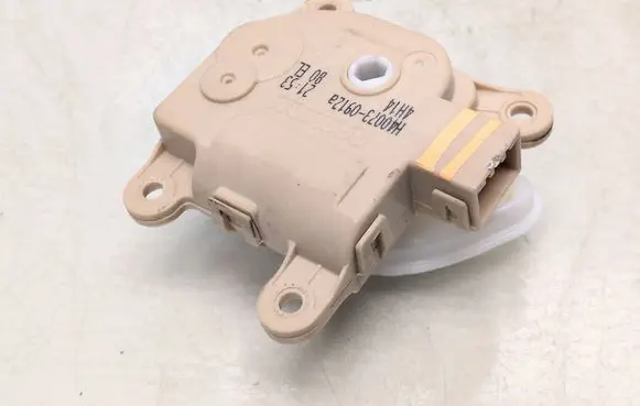 KIA EV6 Air flap motor/actuator H400730912A