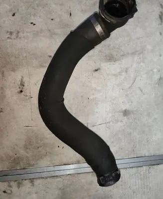 Audi A6 S6 C6 4F Engine coolant pipe/hose