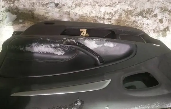 Ford Mondeo MK IV Front door card panel trim 