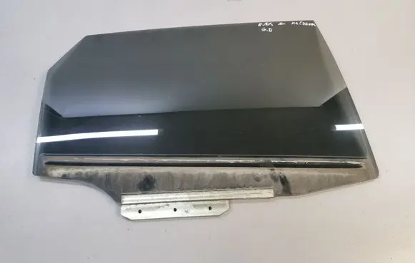 Toyota Auris E180 Rear door window glass 43R006723