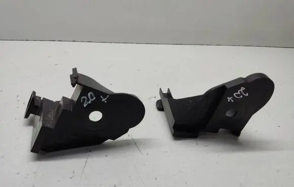 BMW 3 E46 Front bumper mounting bracket 7030619 7030620 229449