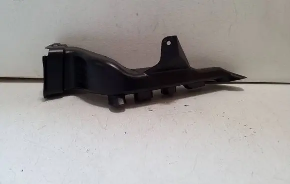 Audi Q7 4M Cabin air duct channel 4M1819151