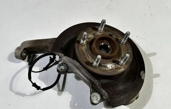 Dodge RAM 1500 DS Front wheel hub spindle knuckle 68044704