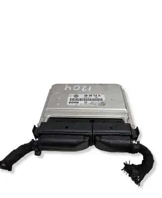 Volkswagen PASSAT B5.5 Engine control unit/module 4B0906018DH 1039S01410 0261207928