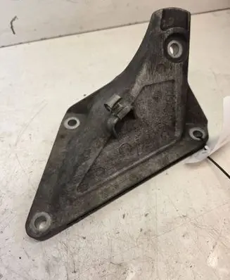 BMW 7 E65 E66 Engine mounting bracket 2211675841901