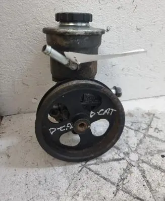 Toyota Corolla Verso AR10 Power steering pump