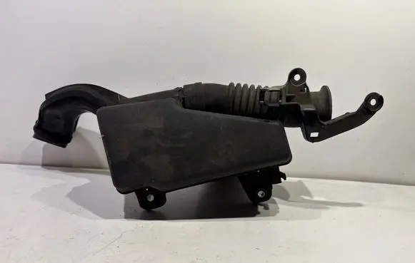 Intake resonator