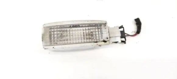Volkswagen PASSAT B5 Other interior light 3B0947113
