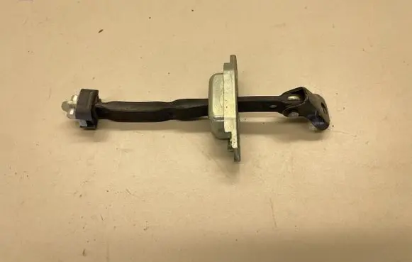 Lexus ES 300h (6th Gen) Rear door check strap stopper 6863033100