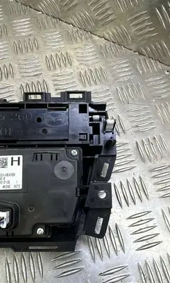 Mazda 3 III Climate control unit B45D61190E