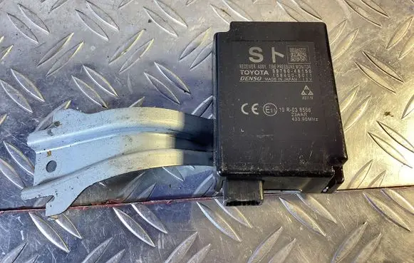 Lexus RX 450H Tire pressure control unit 8976048150