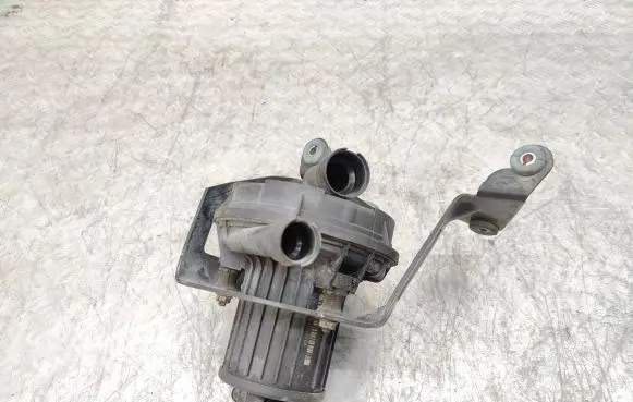 Porsche Cayenne (9PA) Secondary air pump 7L0906279 70010300 06A959253B