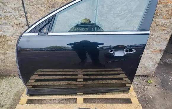 Jaguar XJ X351 Front door