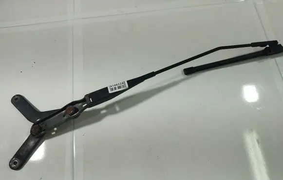 Ford Focus C-MAX Front wiper blade arm 