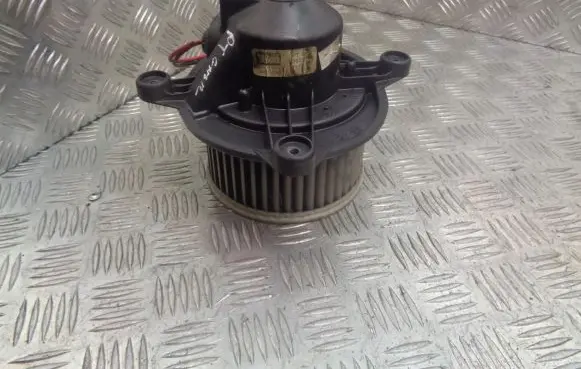 Chrysler PT Cruiser Front door blower motor 9852025
