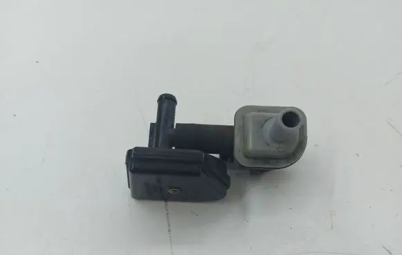 Mazda 3 II Breather valve 