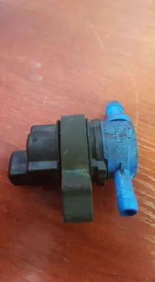 Mercedes-Benz E W210 Turbo solenoid valve 0004703393