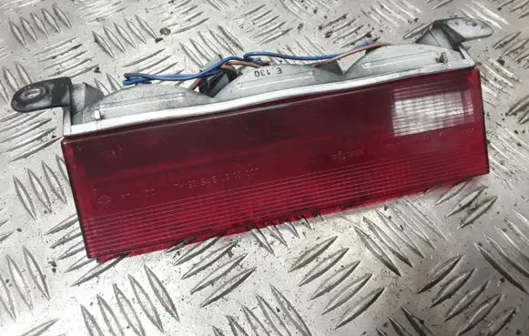 Chrysler PT Cruiser Third/center stoplight 223017 027553