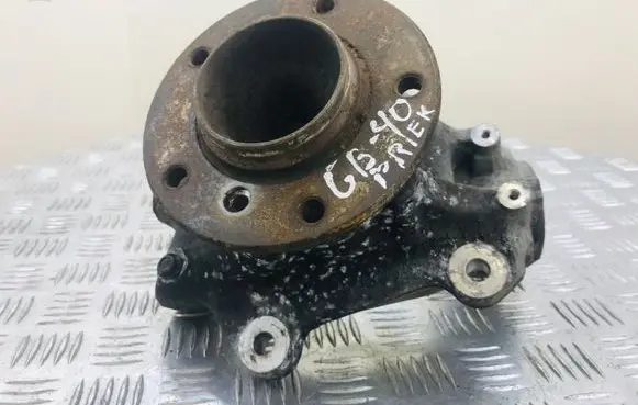 BMW 1 E81 E87 Front wheel hub spindle knuckle 12201210
