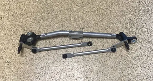 BMW X5 E70 Front wiper linkage and motor 61614418698 61617153733 61617200510