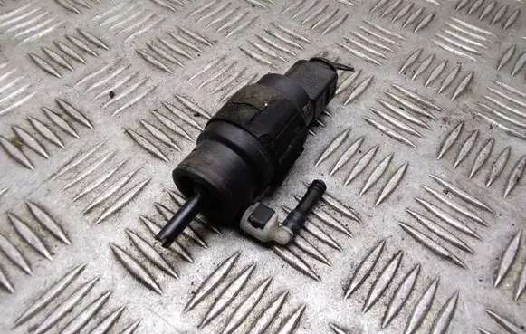Audi A5 8T 8F Windscreen/windshield washer pump 8K5955647