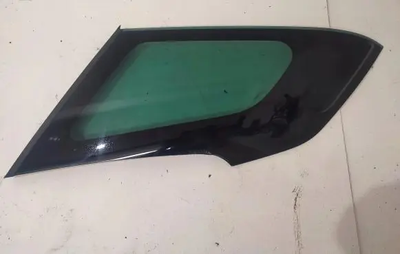 Citroen DS5 Rear side window