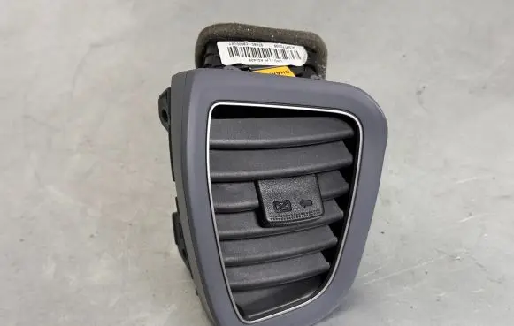 Hyundai i20 (GB IB) Dashboard side air vent grill/cover trim 97480C8000