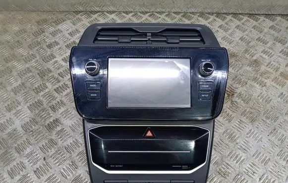 SsangYong Tivoli Radio/CD/DVD/GPS head unit 89140-35410