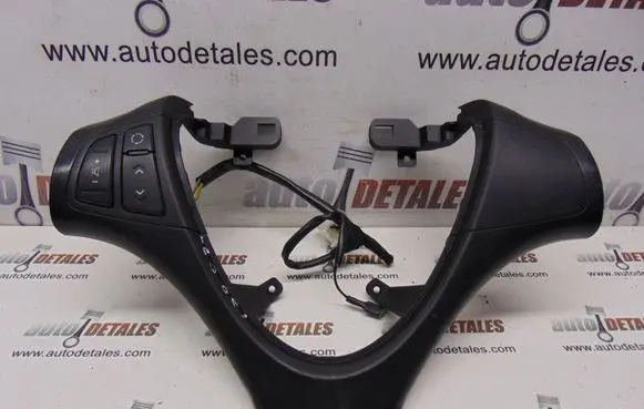 Hyundai i30 Steering wheel trim 