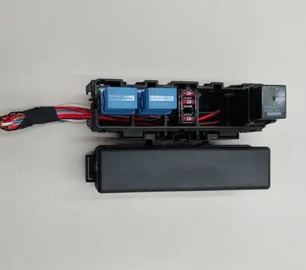 Nissan Leaf II (ZE1) Fuse box set
