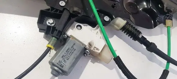 BMW 5 F10 F11 Front door window regulator motor 914547102