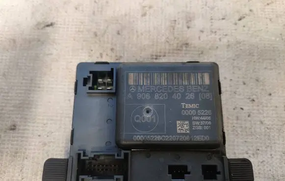 Volkswagen Crafter Door control unit/module A9068204026 00005226