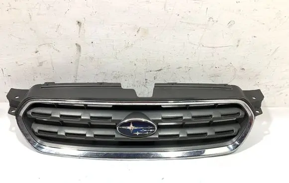 Subaru Outback Front bumper upper radiator grill 91121AG020 91121AG021