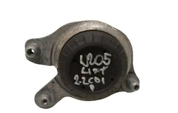 Mercedes-Benz C W205 Engine mount bracket A2052406717