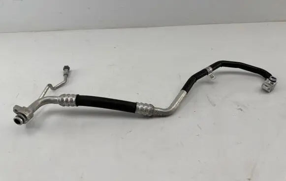 Audi A4 S4 B9 Air conditioning (A/C) pipe/hose 8W2816740