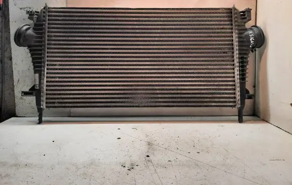 Opel Insignia A Intercooler radiator 13241751 91831002