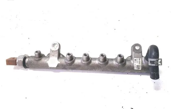 Volkswagen PASSAT CC Fuel main line pipe 03L089C