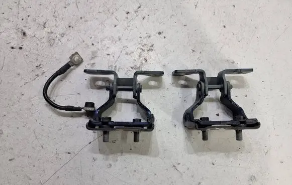 BMW 1 F20 F21 Tailgate/trunk/boot hinge 7239875 7239876